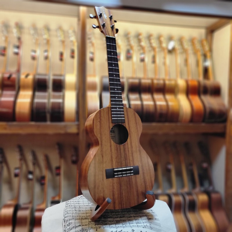 UKULELE KAMAKA TENOR KOA HAWAIIEN EN ETUI HF-3