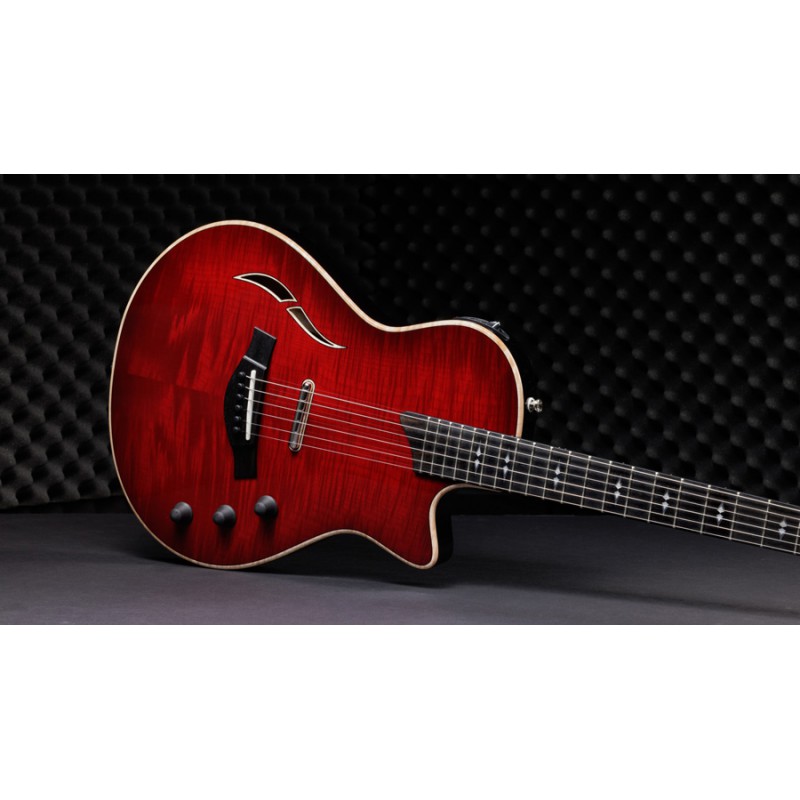 GUITARE ELECTRIQUE TAYLOR T5Z PRO CAYENNE RED ARMREST